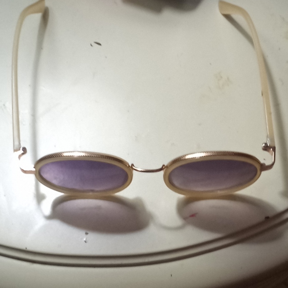 Circle framed glasses - Picture 2 of 2